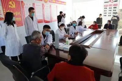 吉林省神經精神病醫院醫療隊走進輝南向陽村開展義診活動，提供全方位健康咨詢